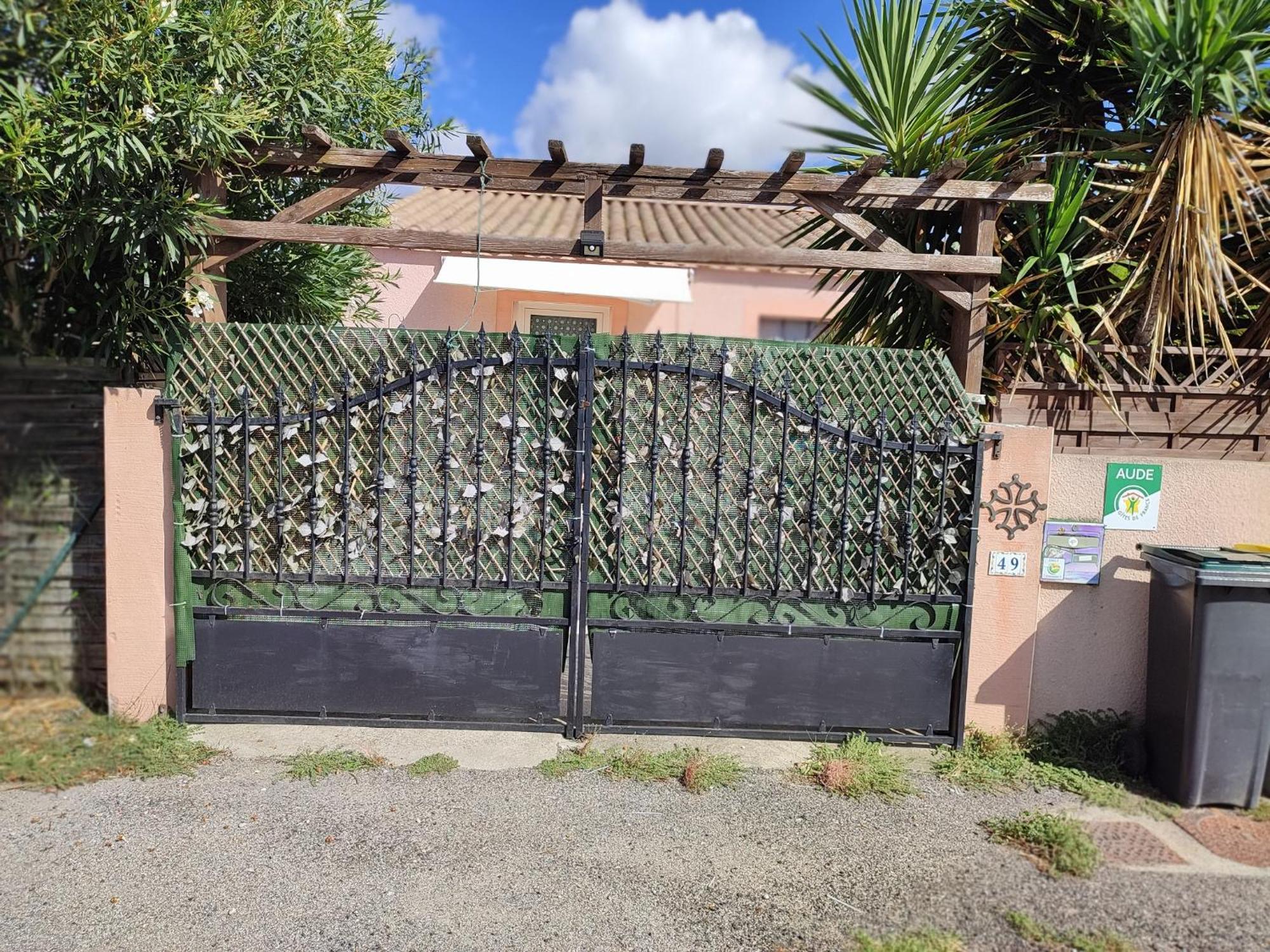 cosy occitan villa renové independante terrasse jardin bien située Carcasona Exterior foto